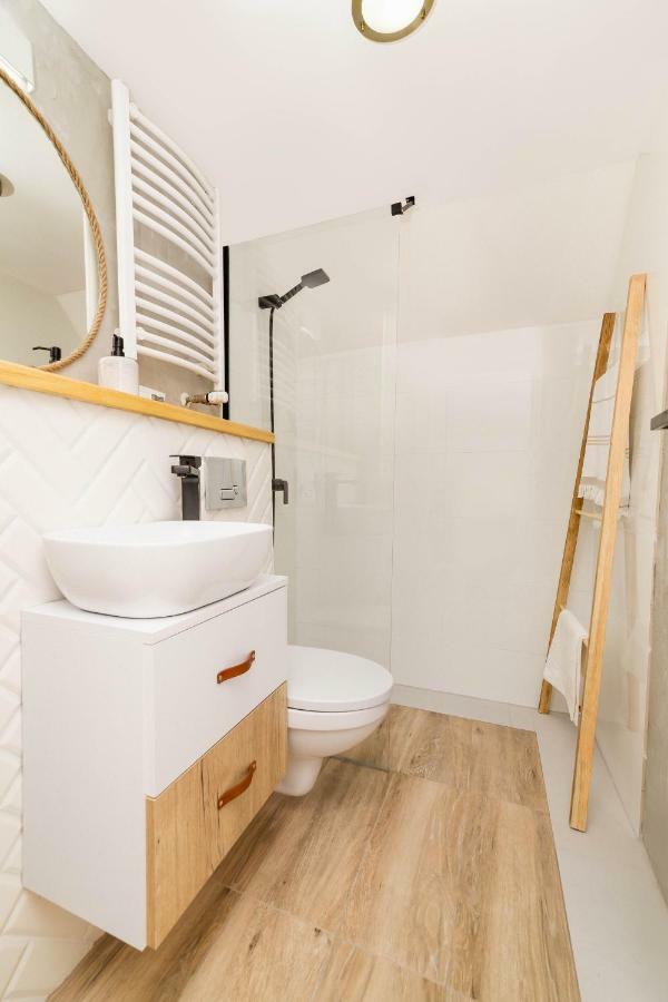Skyway Apartment Stary Toruń エクステリア 写真